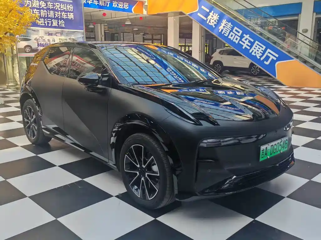 Zeekr X 2026 Max мест