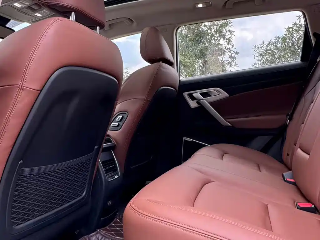 Geely Boyue — миниатюра 8