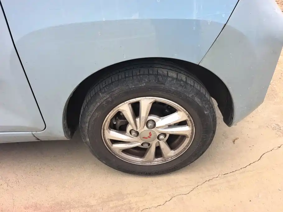 Wuling MINIEV — миниатюра 6