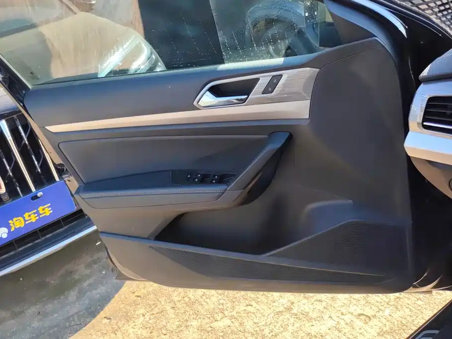 Volkswagen Lavida — миниатюра 7