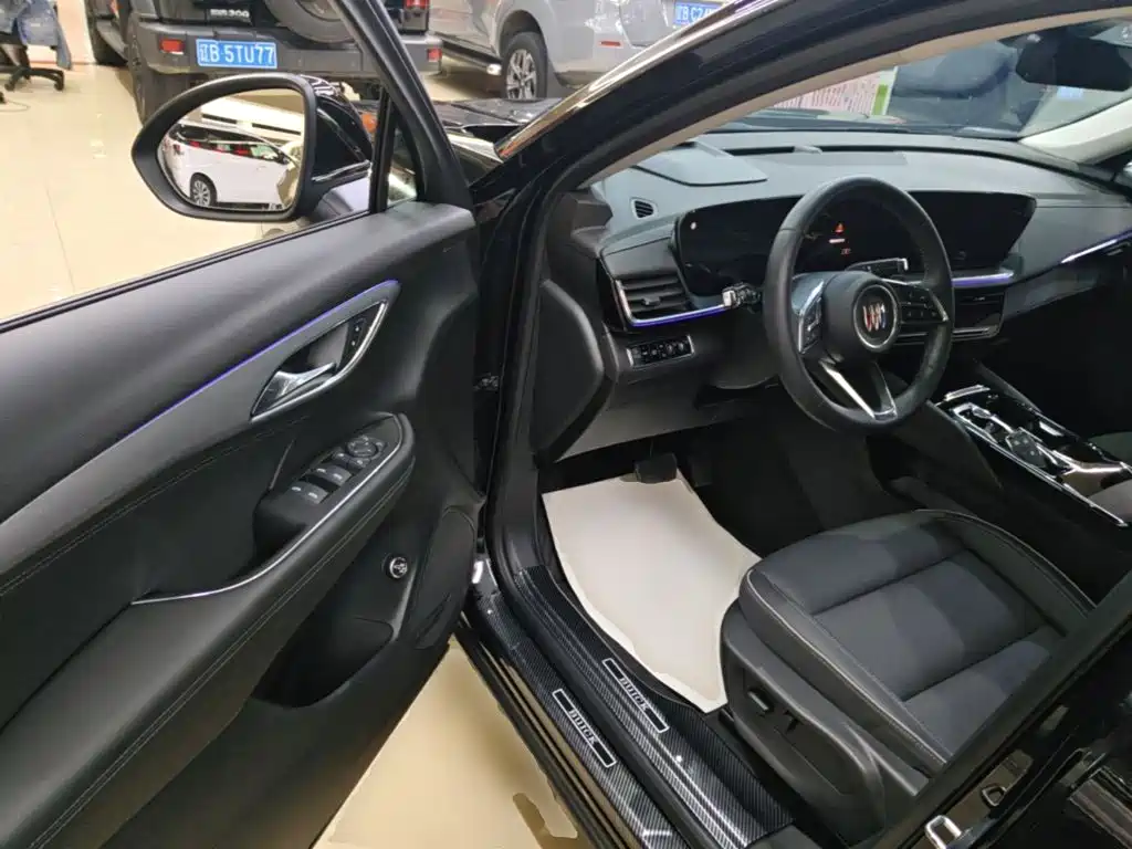 Buick Envision Plus — миниатюра 16