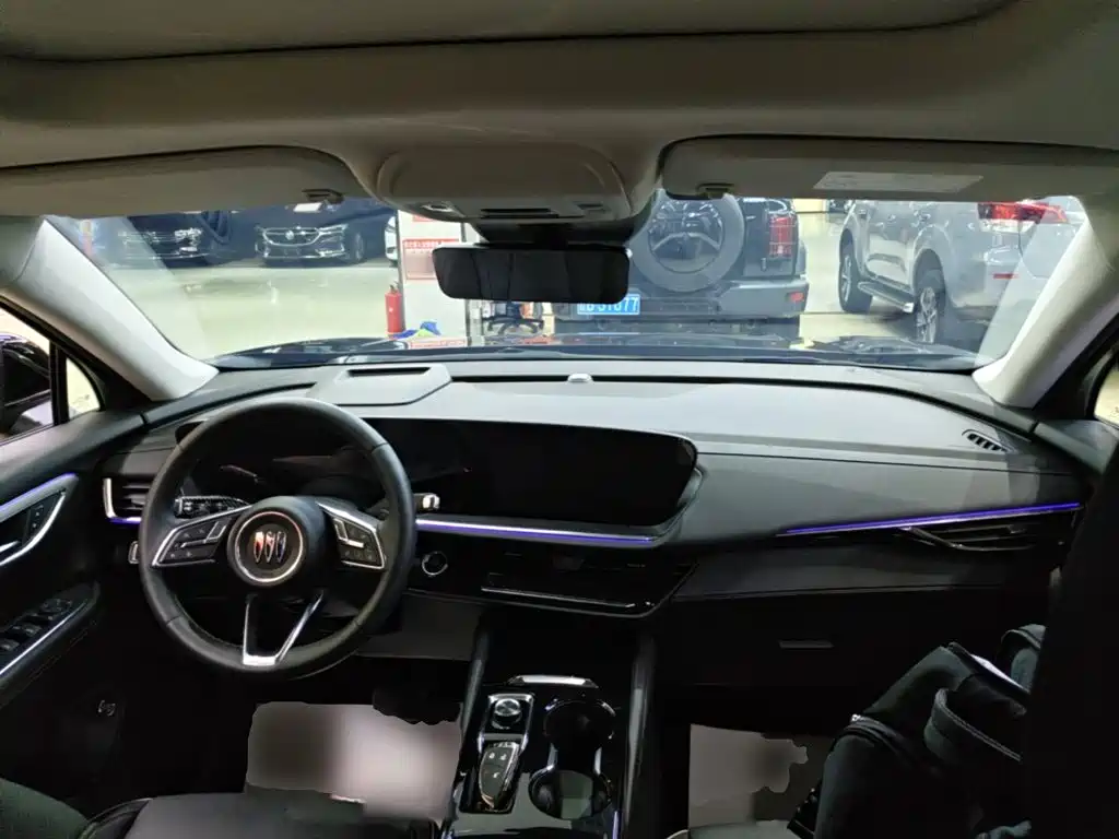Buick Envision Plus — миниатюра 10