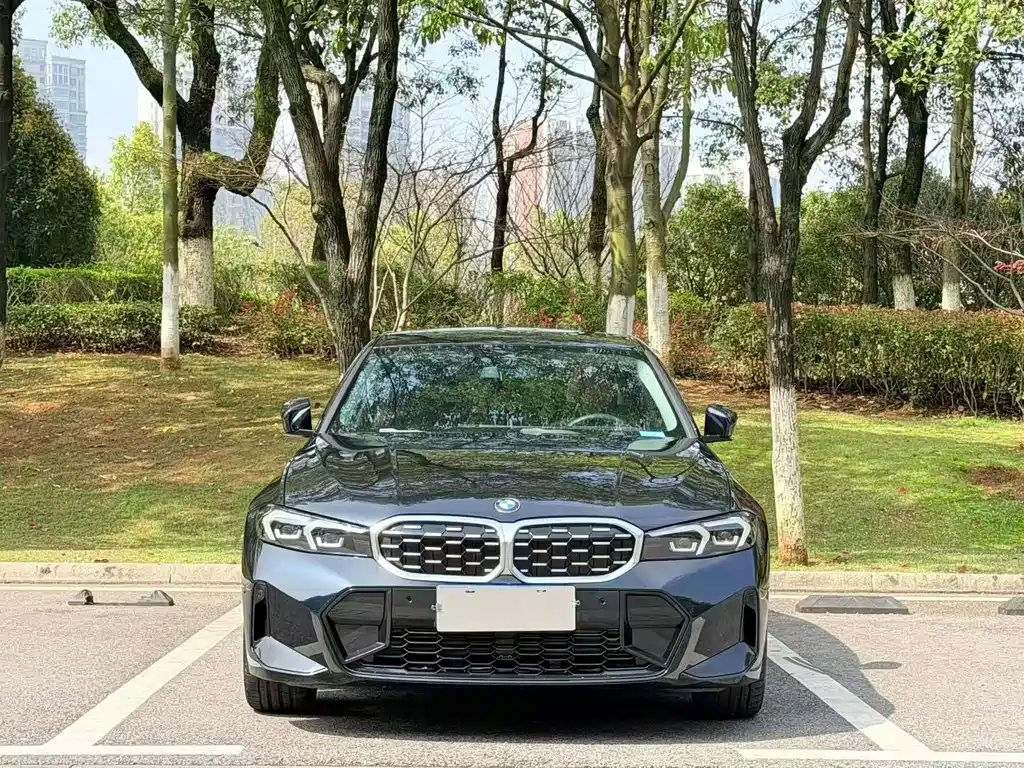 BMW 3 Series 2023