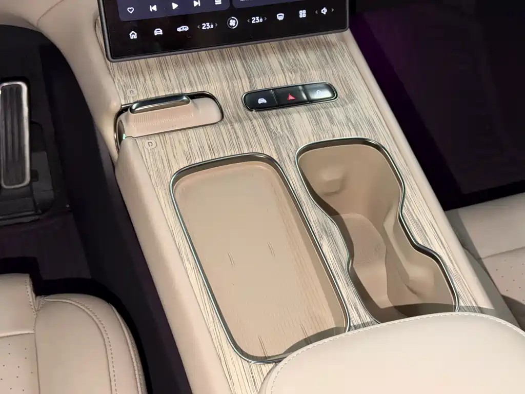 NIO ET7 — миниатюра 14