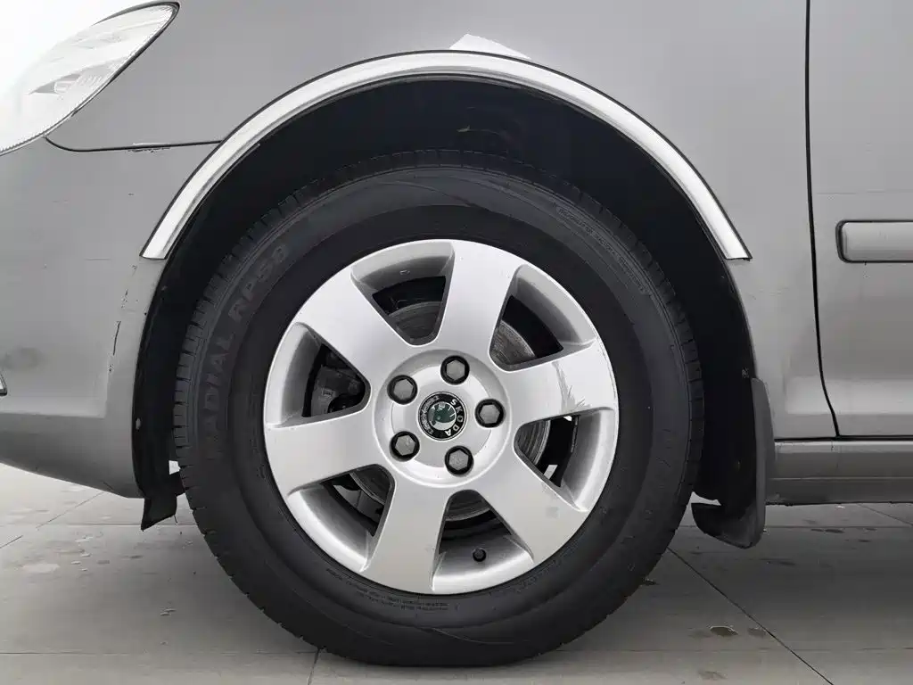 Skoda Octavia — миниатюра 17