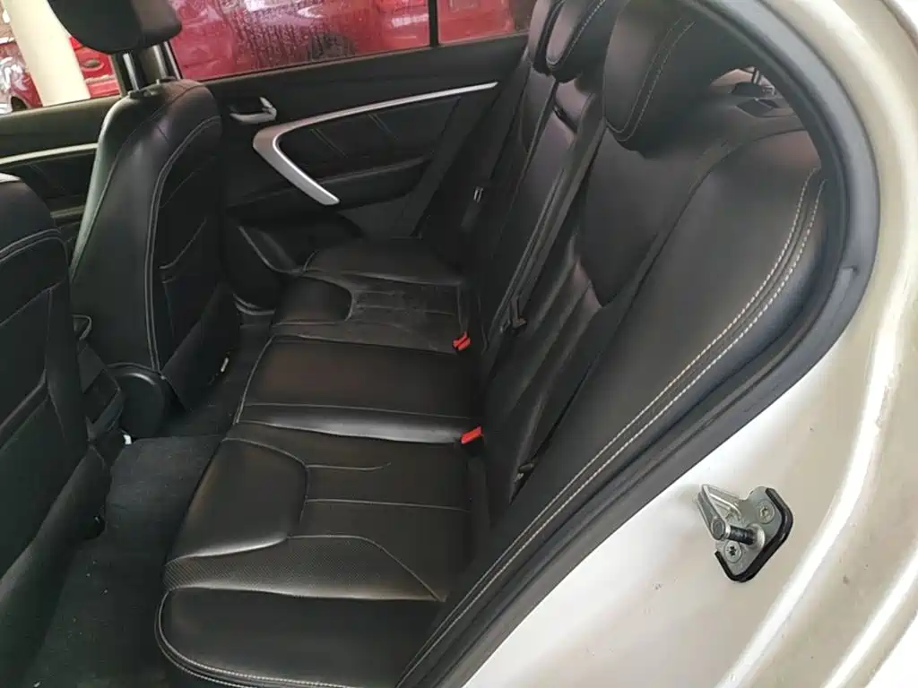 Geely Emgrand — миниатюра 17