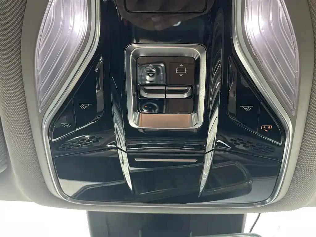 Ford Equator — миниатюра 16