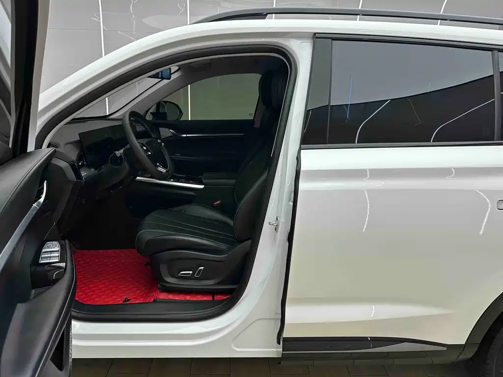 Roewe RX5 MAX — миниатюра 9