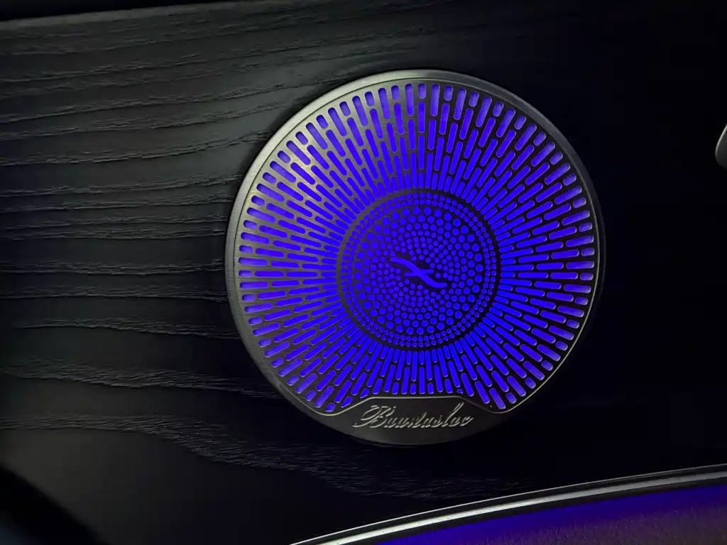 Mercedes-Benz E-Class — миниатюра 28