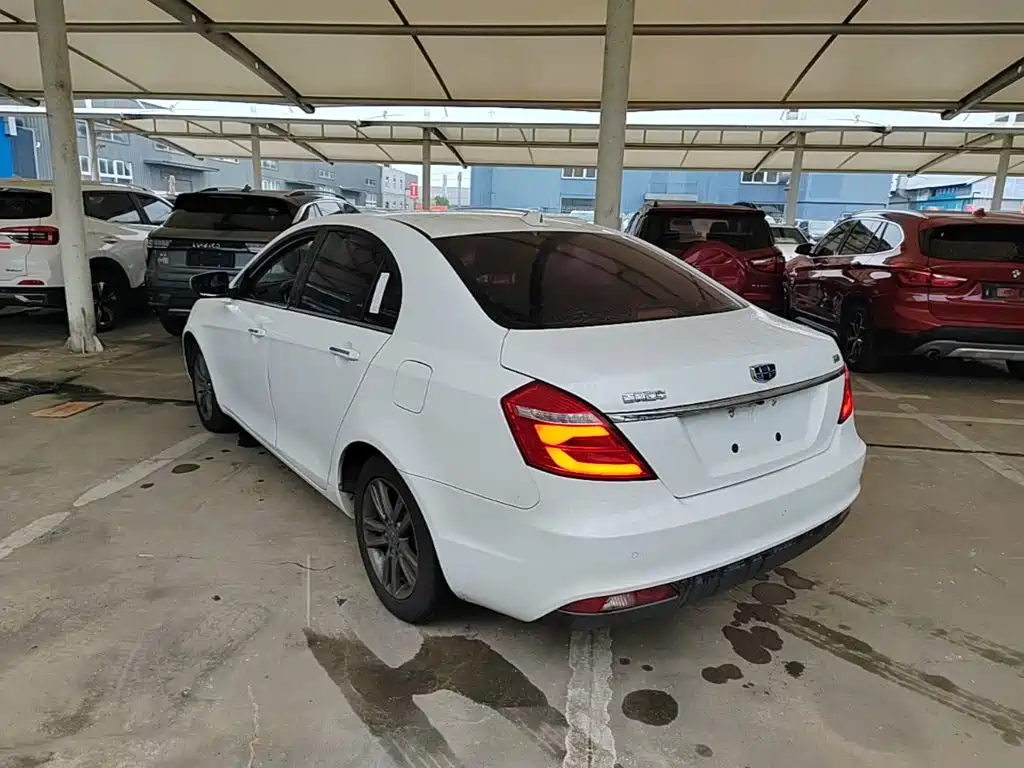 Geely Emgrand — миниатюра 5