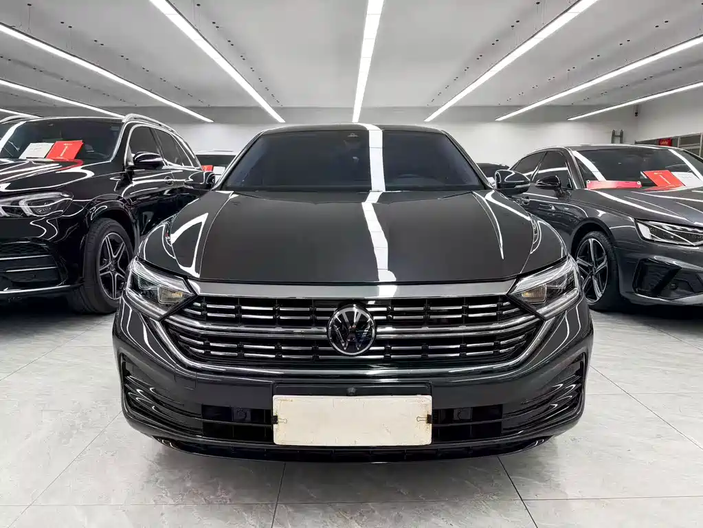 Volkswagen Sagitar — миниатюра 2