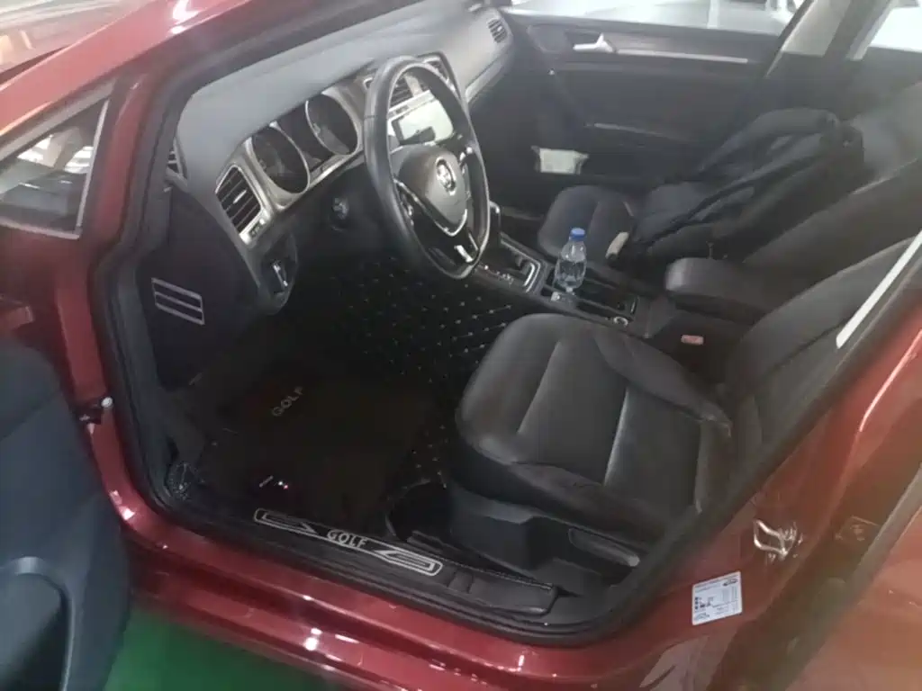 Volkswagen Golf — миниатюра 16