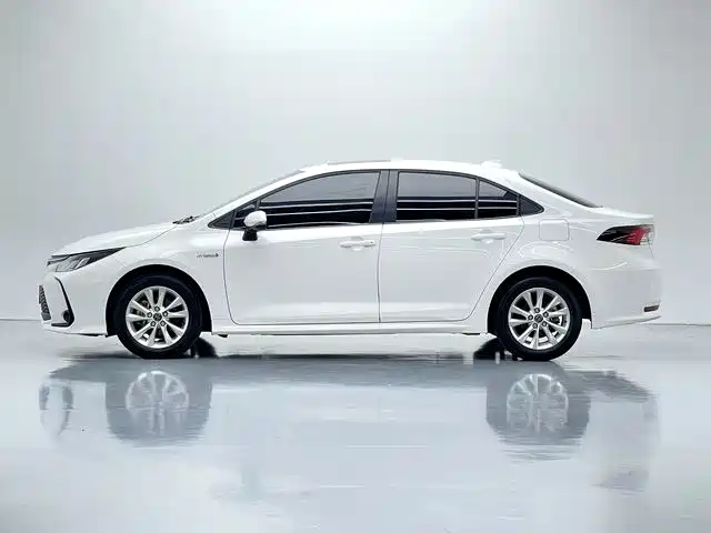Toyota Corolla - фото 7