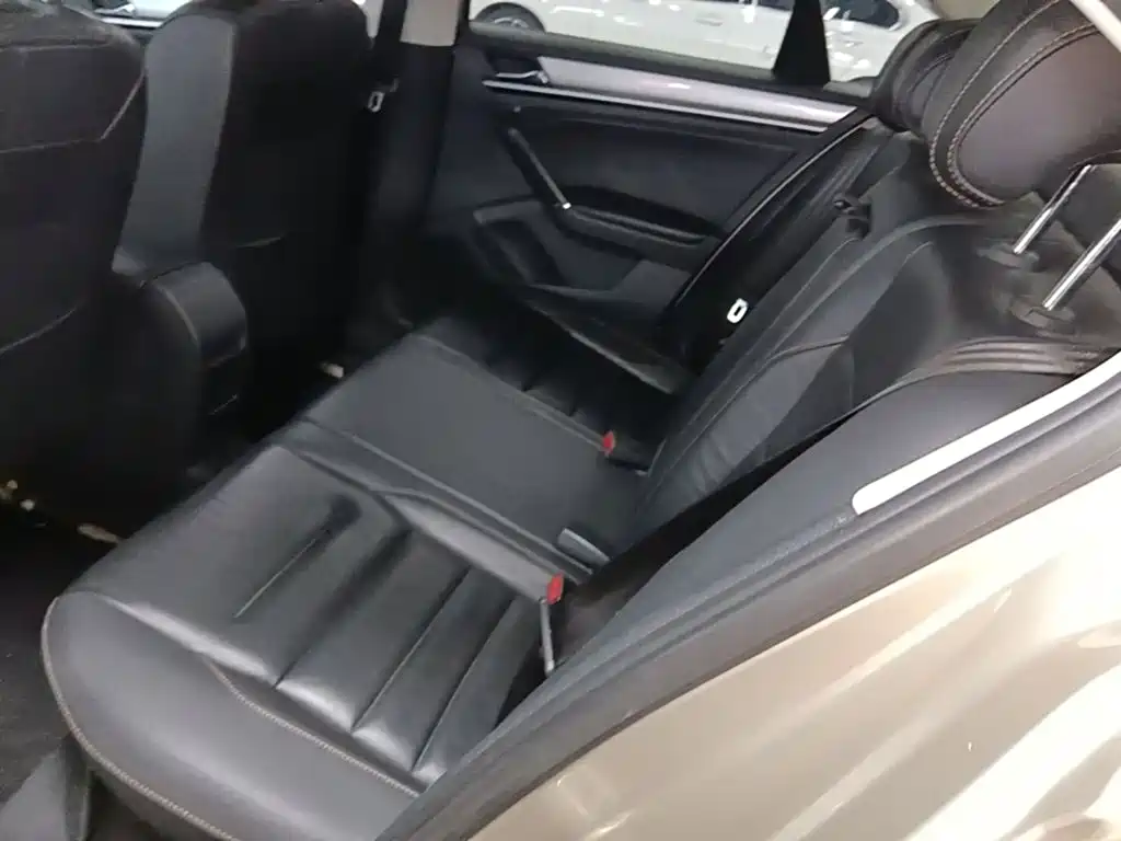 Volkswagen Bora — миниатюра 17