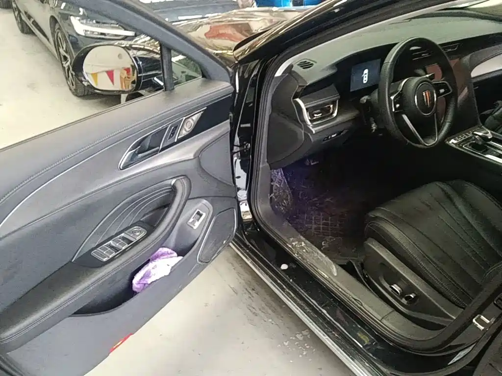 Hongqi Hongqi H5 — миниатюра 16