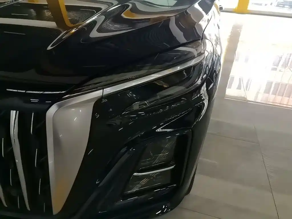 Hongqi Hongqi HS3 PHEV — миниатюра 24