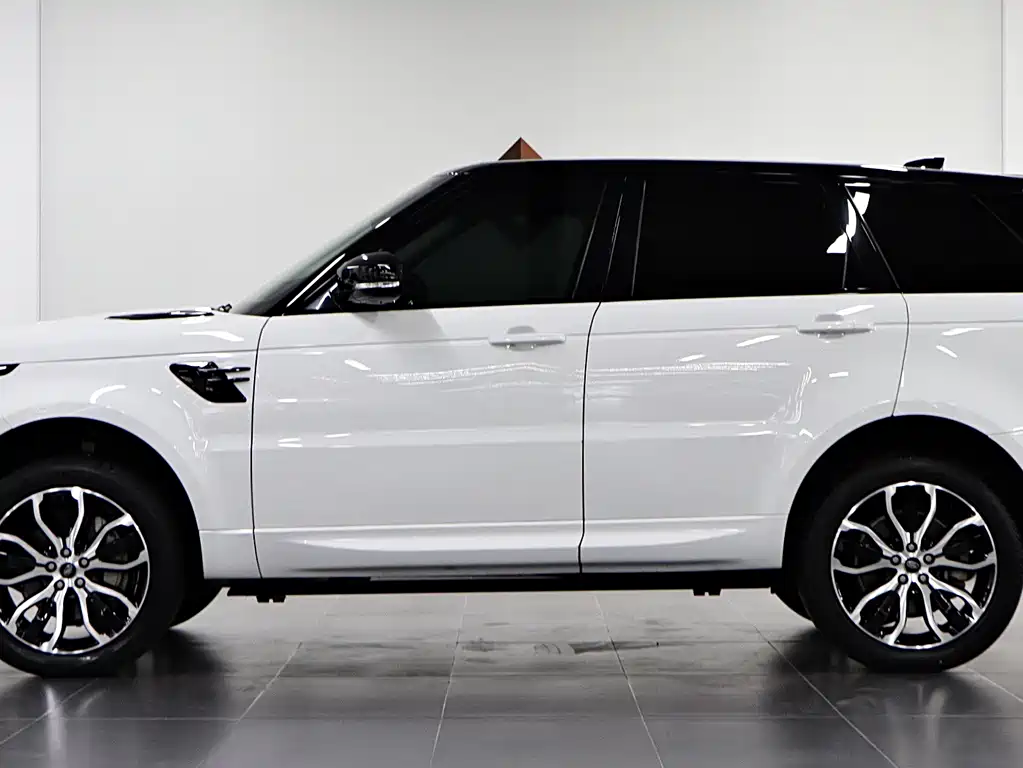 Land Rover Sport — миниатюра 7