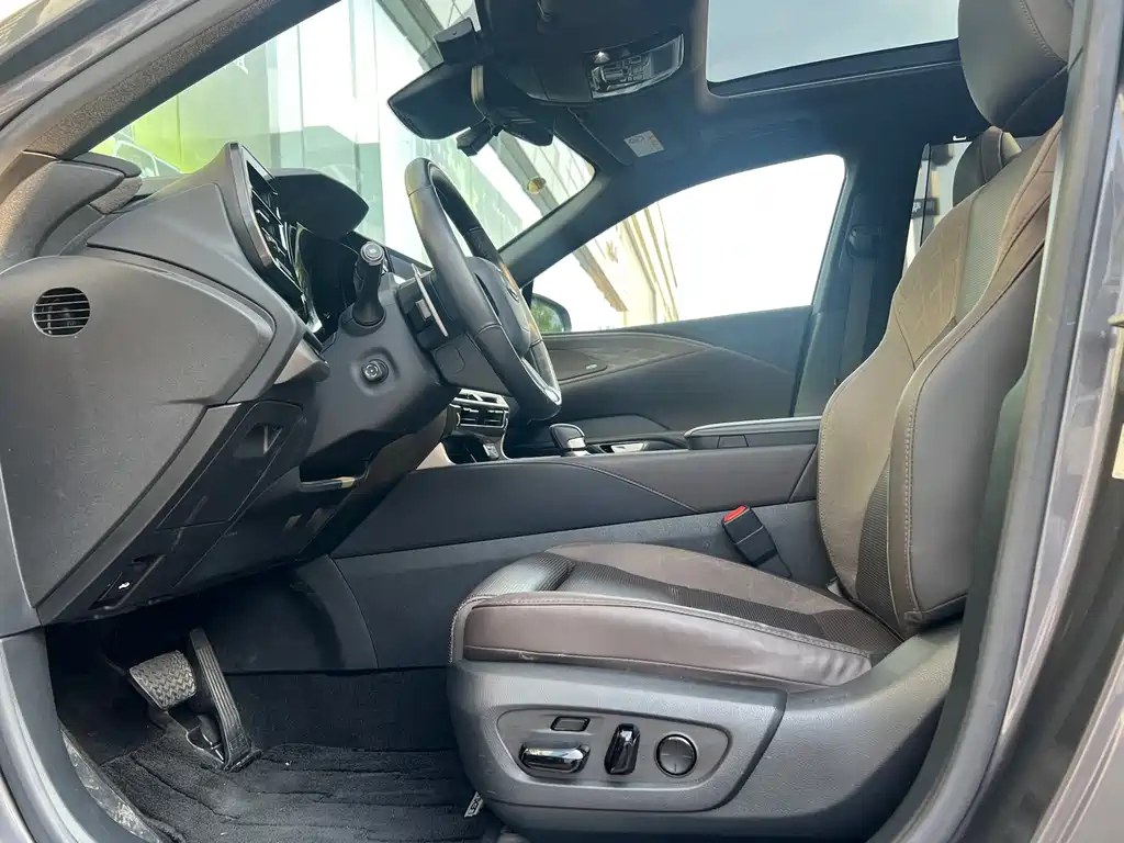 Lexus RX New Energy — миниатюра 4