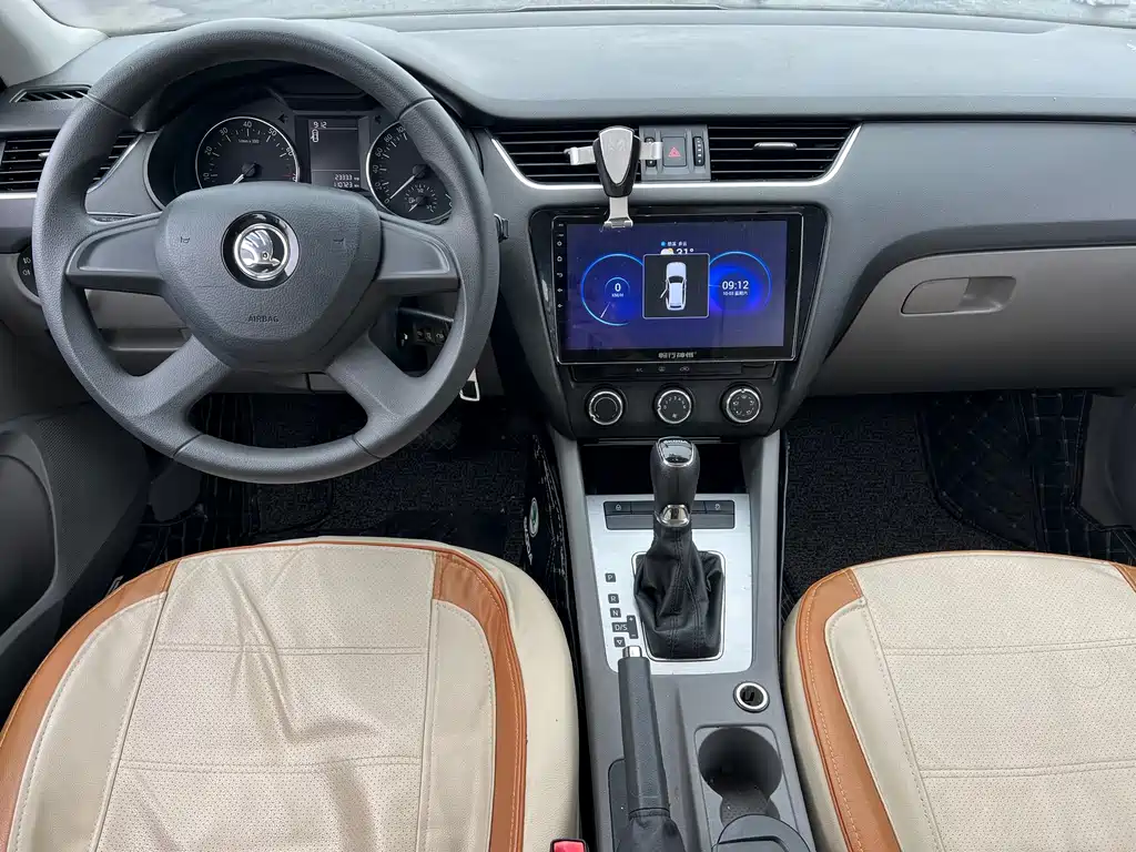 Skoda Octavia — миниатюра 6