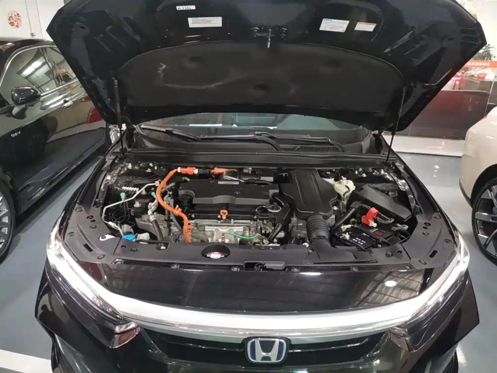 Honda Inspire - фото 16