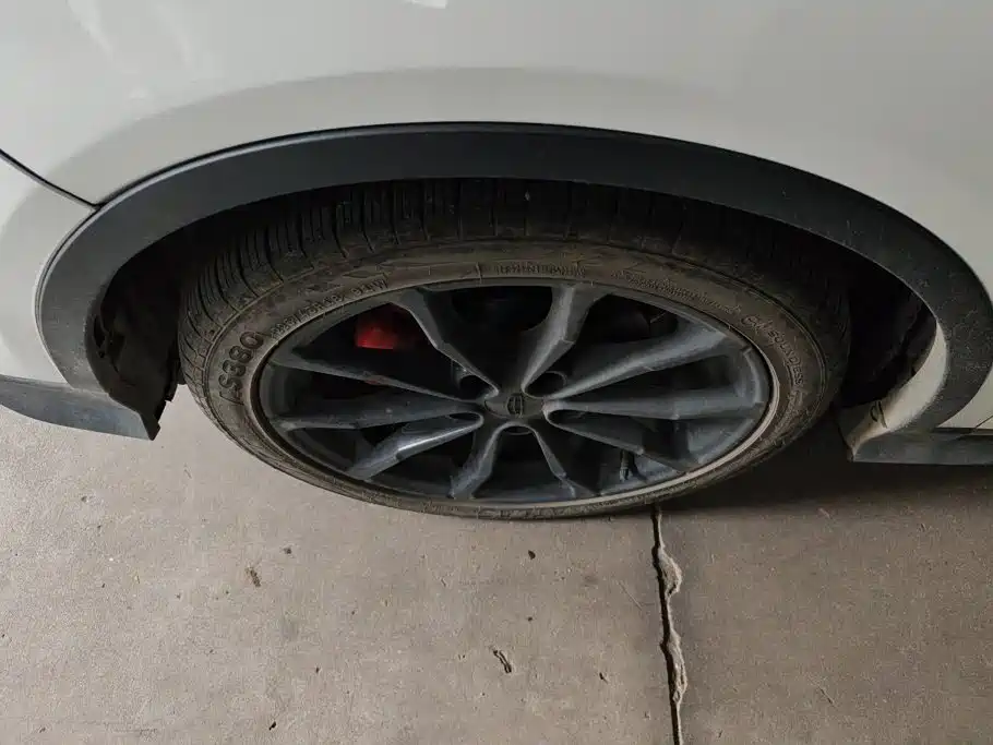 Geely Emgrand S — миниатюра 6
