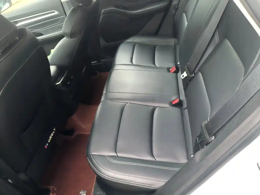 Geely Emgrand — миниатюра 17