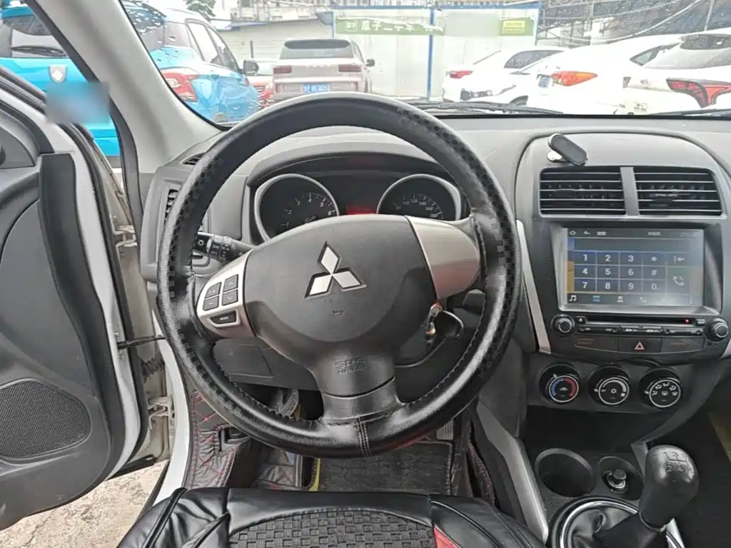 Mitsubishi ASX — миниатюра 11