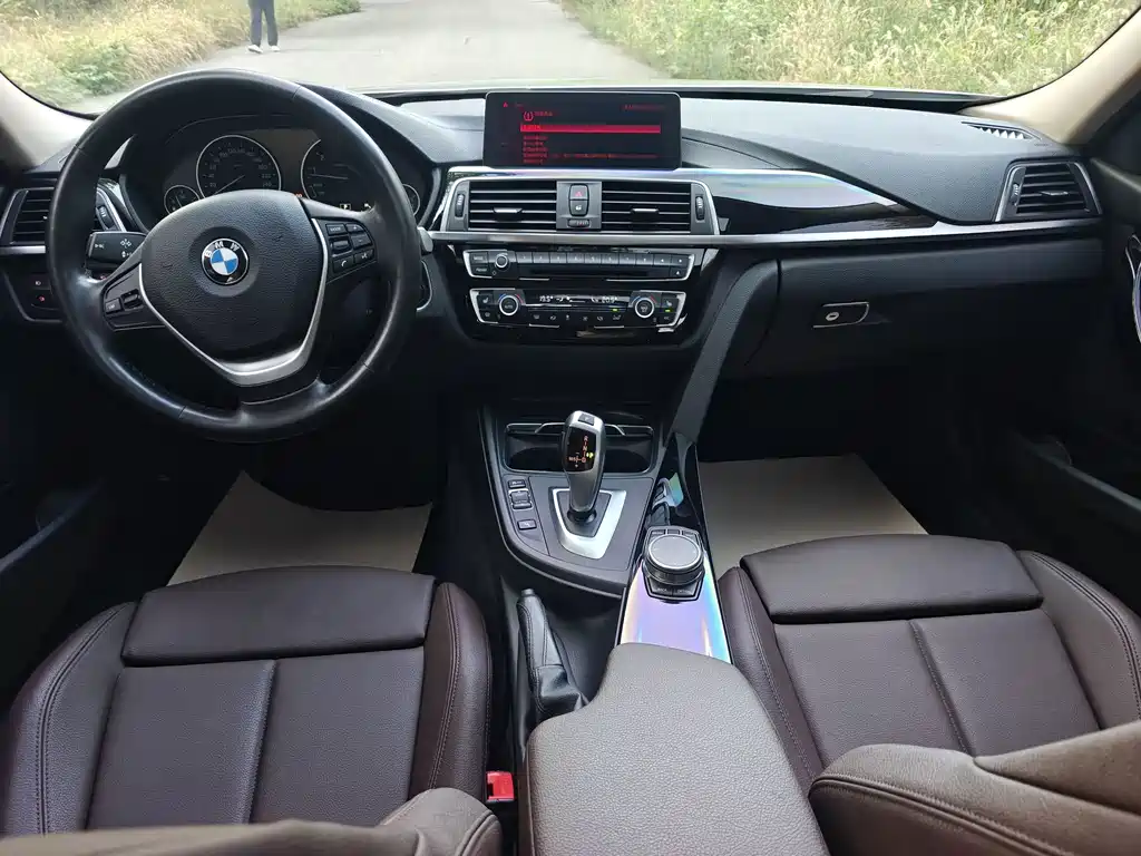 BMW 3 Series — миниатюра 7
