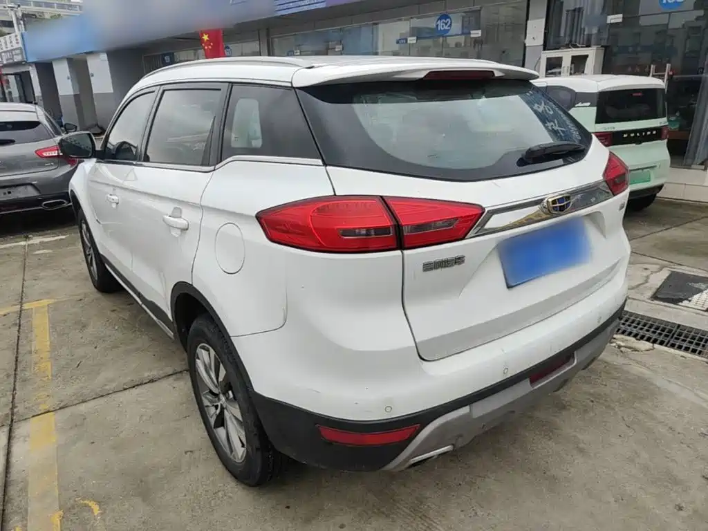Geely Boyue — миниатюра 5