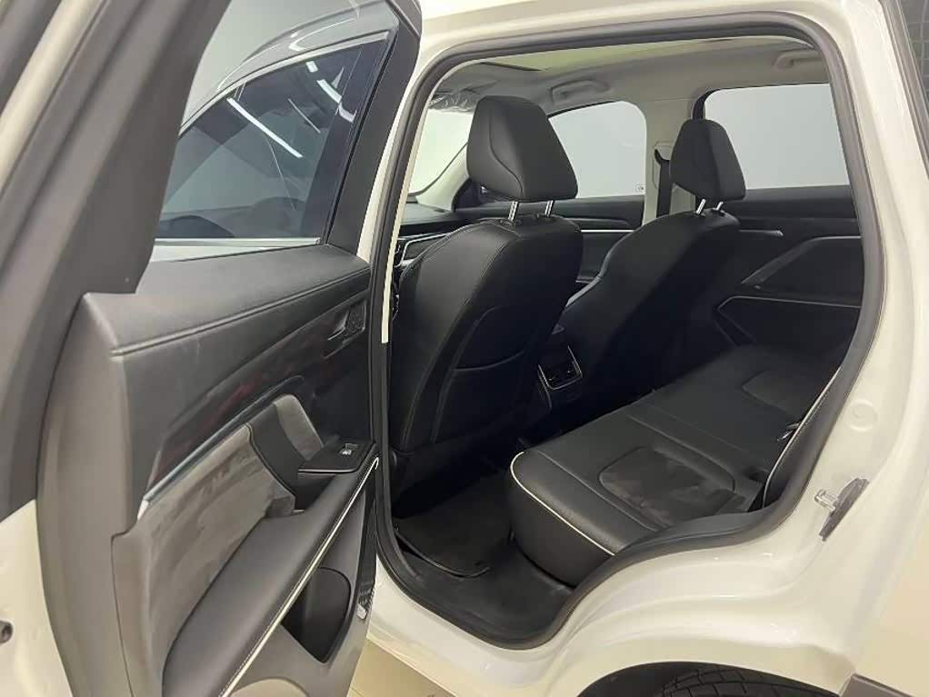 Haval Haval H6 1.5 л 2023 г. Белый, пробег 23000 км