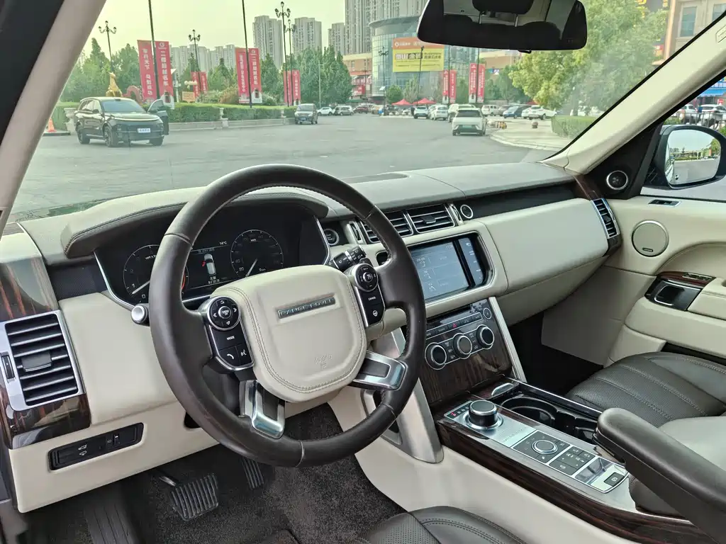 Land Rover Range Rover 2015 3.0 SC V6 Vogue