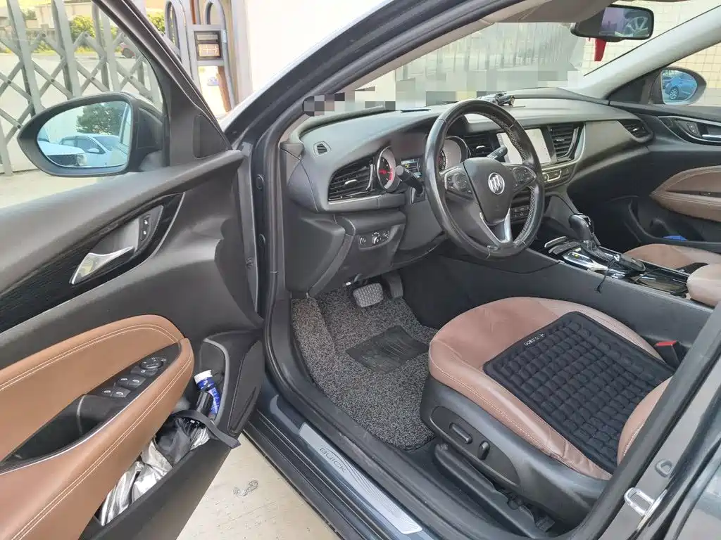 Buick Regal — миниатюра 14