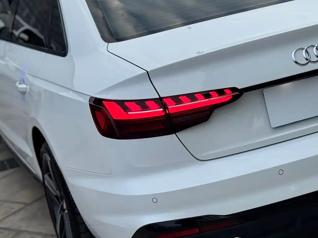 Audi A4L — миниатюра 21