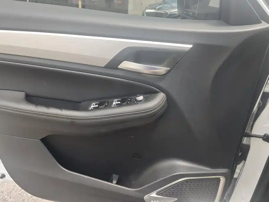 Geely Vision X6 — миниатюра 7