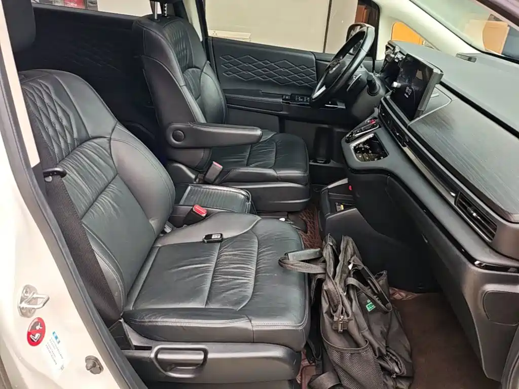 Honda Elysion — миниатюра 25