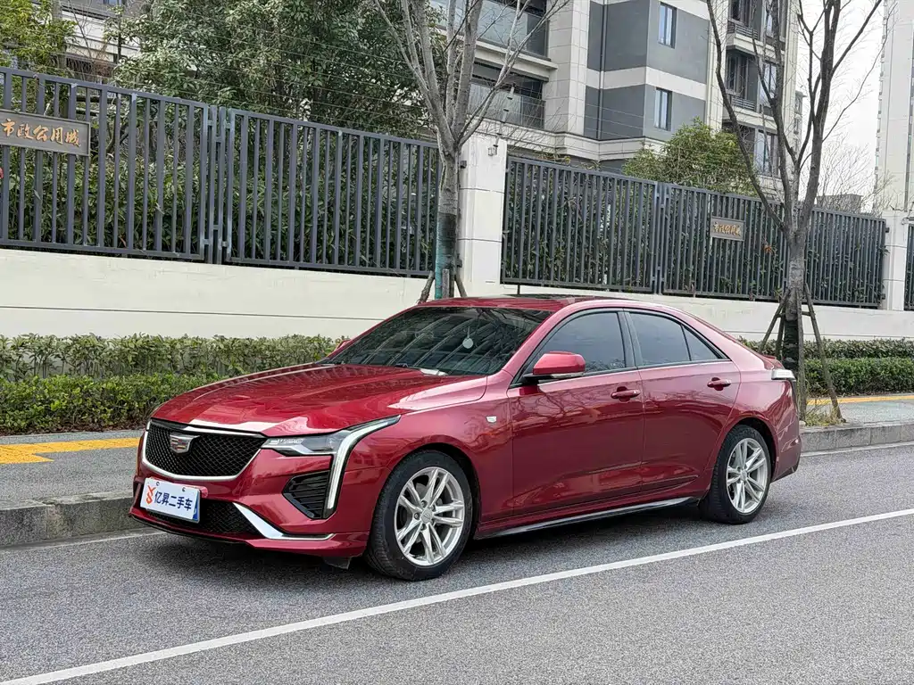 Cadillac CT4 2021
