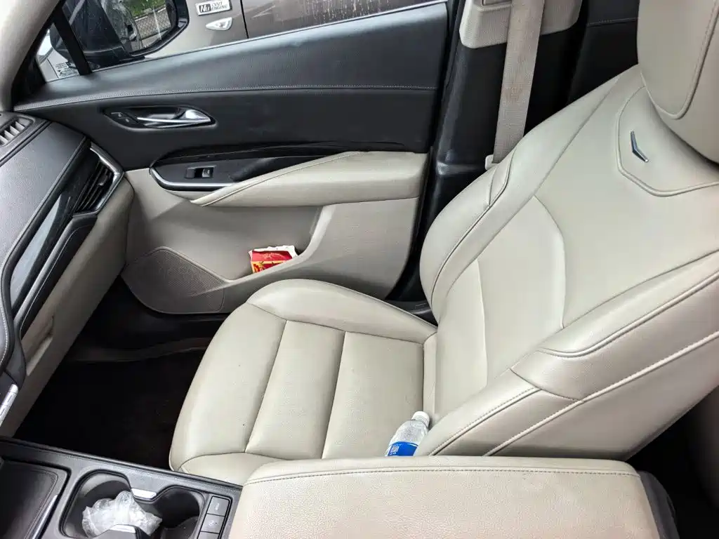 Cadillac XT4 — миниатюра 11