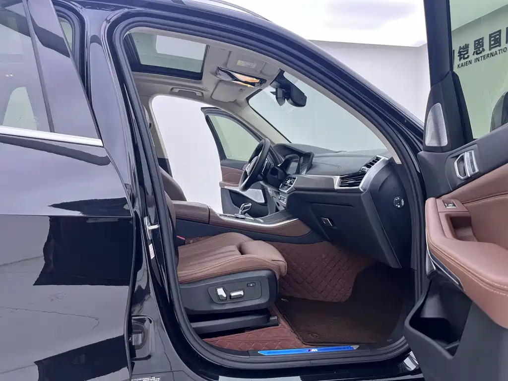 BMW X5 (Import) — миниатюра 13