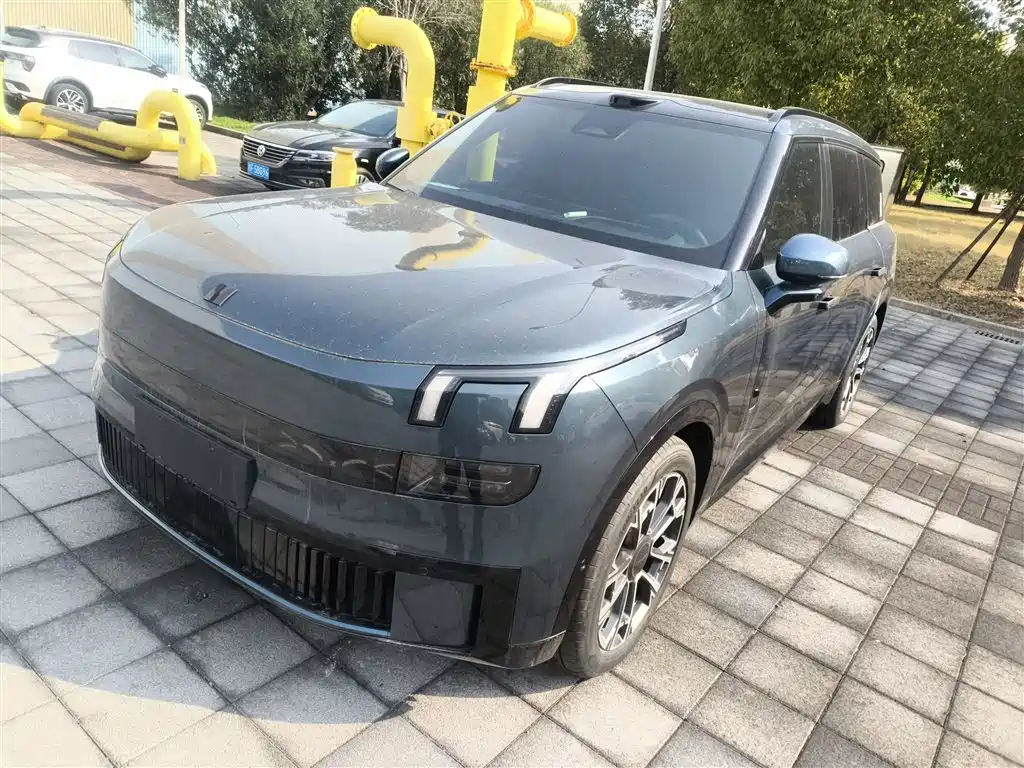 Lynk & Co 领克900 2025