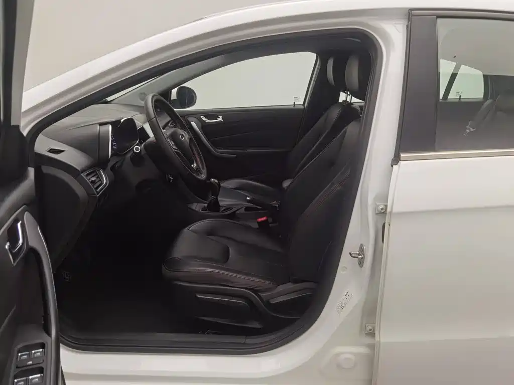 Chery Arrizo 5 — миниатюра 10