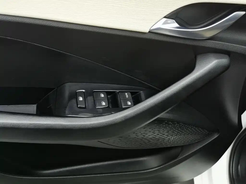 Baojun 360 — миниатюра 9