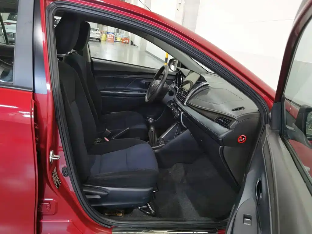 Toyota Yaris L — миниатюра 23