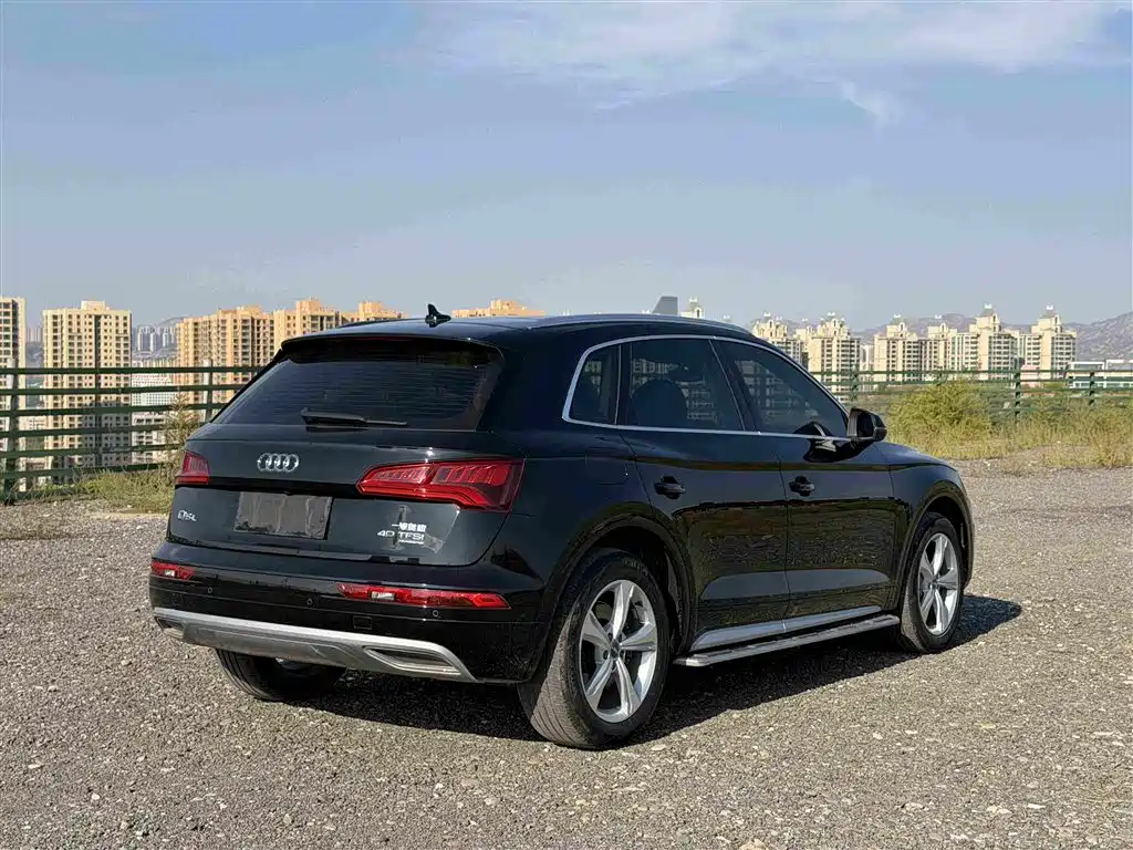 Audi Q5L — миниатюра 4