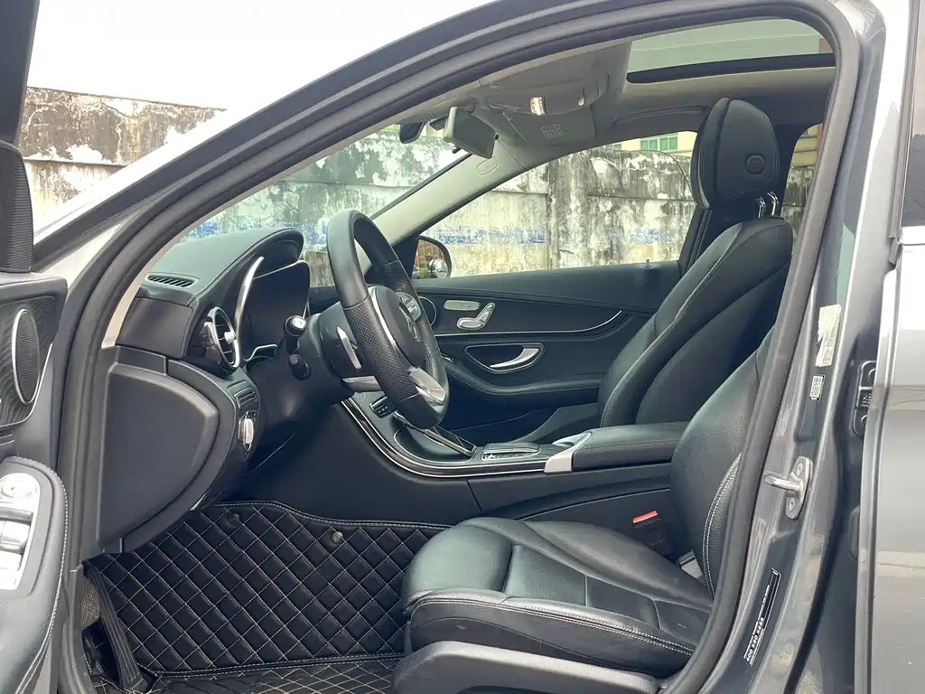 Mercedes-Benz C-Class — миниатюра 4