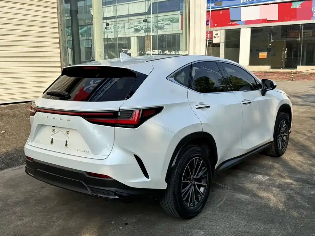 Lexus NX — миниатюра 3