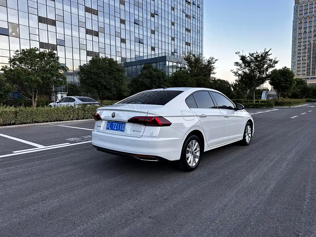 Volkswagen Bora — миниатюра 6