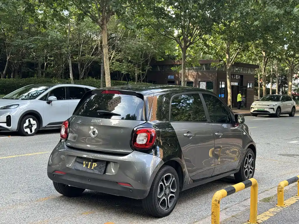 smart Smart Forfour — миниатюра 7