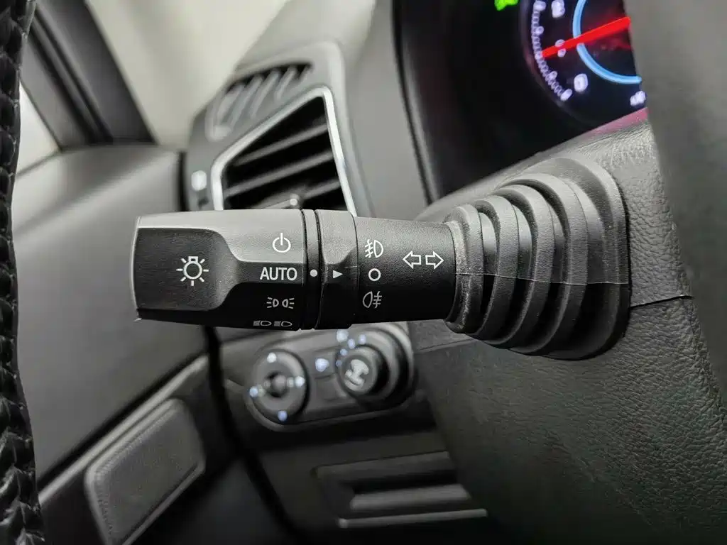 Chevrolet Captiva — миниатюра 21