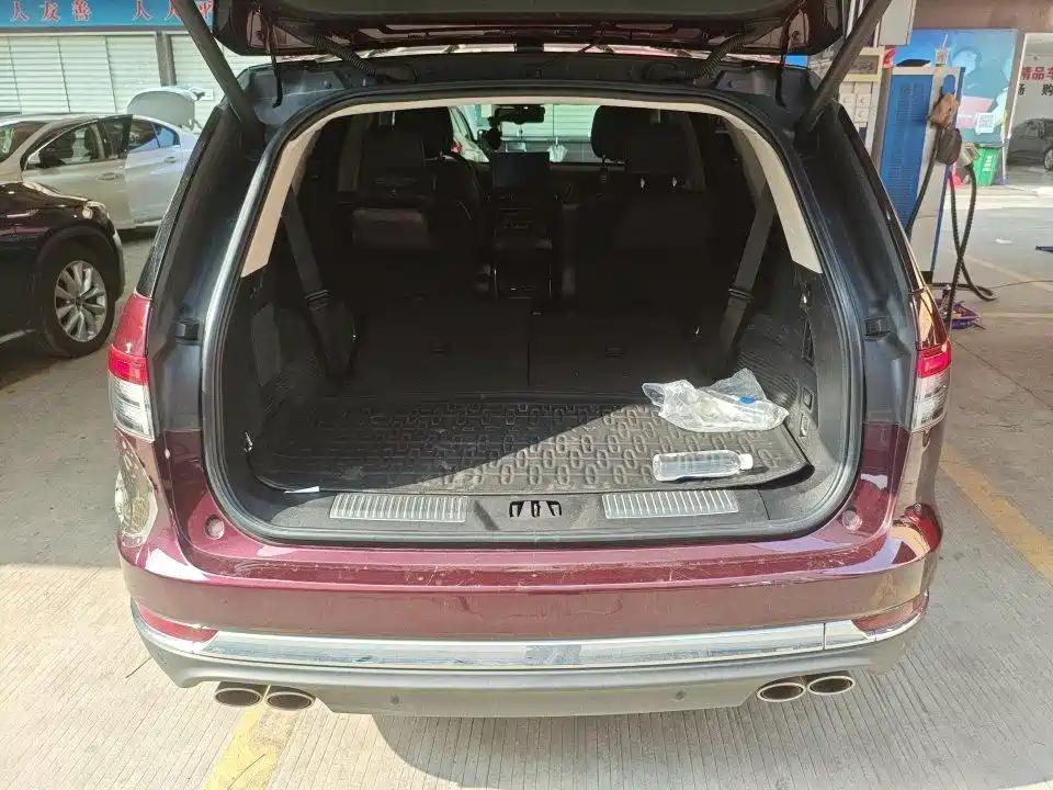 Lincoln Aviator — миниатюра 9