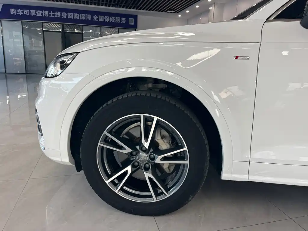 Audi Q5L — миниатюра 14